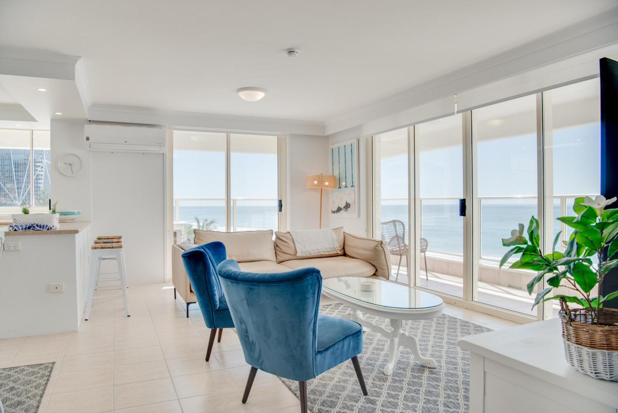 Viscount On The Beach Gold Coast Exterior photo