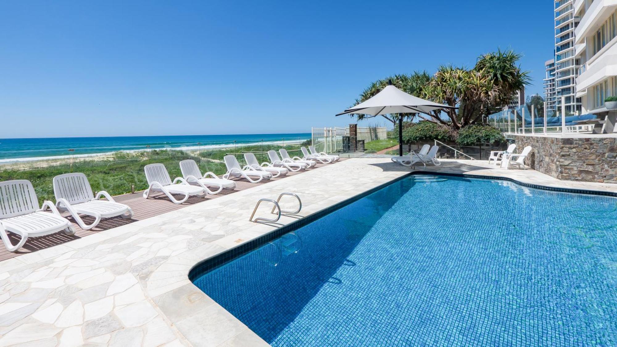 Viscount On The Beach Gold Coast Exterior photo